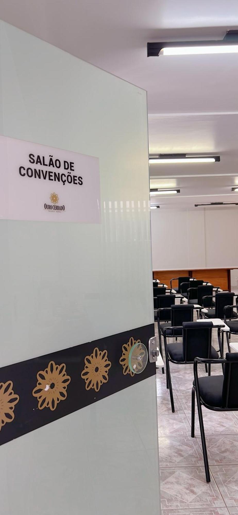 Ouro Cerrado Palace Hotel Patrocinio Luaran gambar